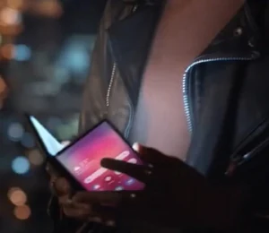 Samsung Vietnam laisse échapper une vidéo dévoilant son smartphone pliable